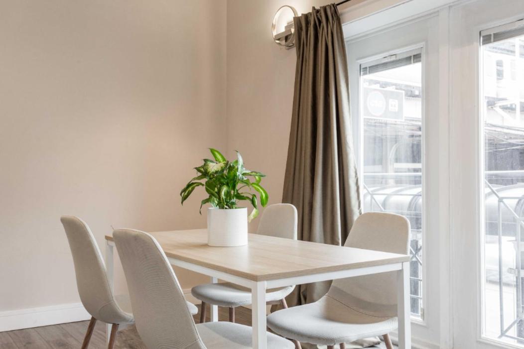 The Double Play! 1 Min Walk To Wrigley - 2Br - Perfect For Cubs Fans Apartment Chicago Exterior photo