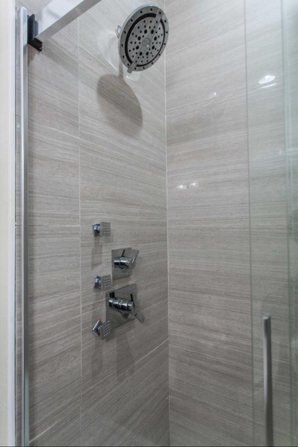 The Double Play! 1 Min Walk To Wrigley - 2Br - Perfect For Cubs Fans Apartment Chicago Exterior photo