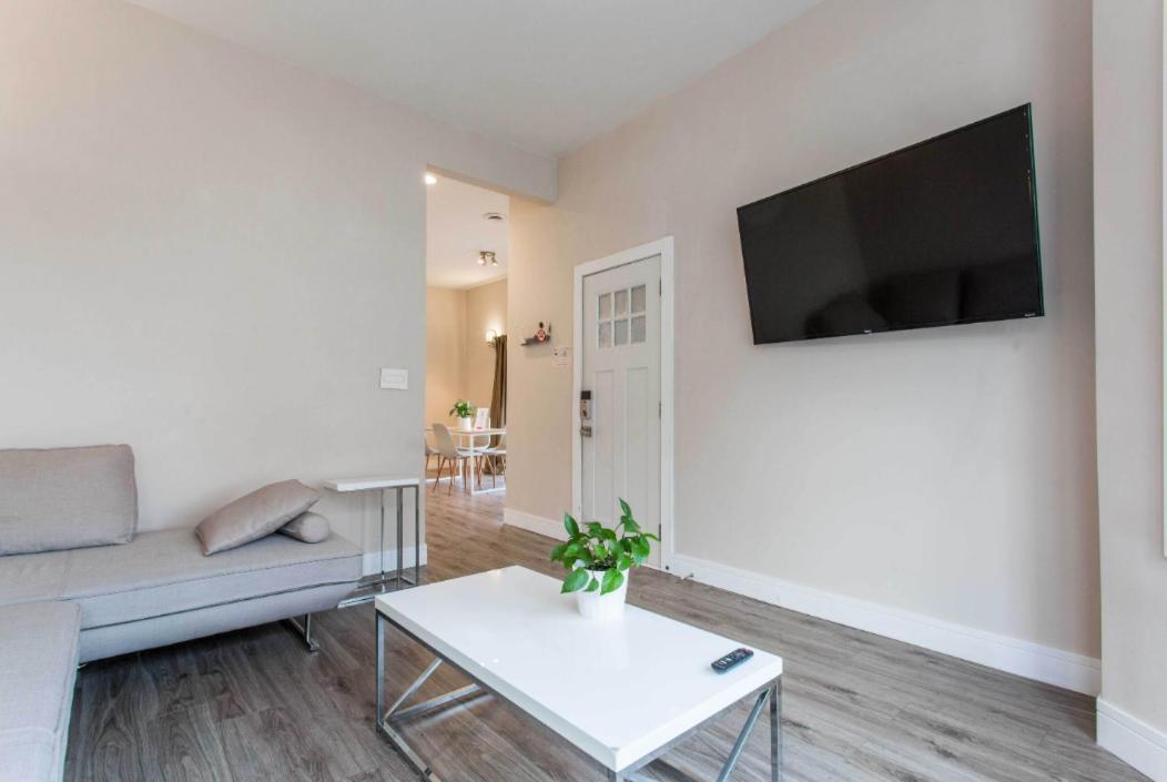 The Double Play! 1 Min Walk To Wrigley - 2Br - Perfect For Cubs Fans Apartment Chicago Exterior photo
