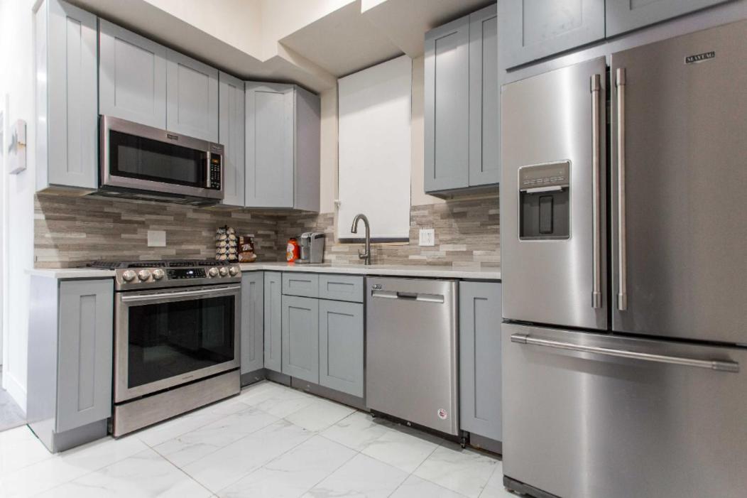 The Double Play! 1 Min Walk To Wrigley - 2Br - Perfect For Cubs Fans Apartment Chicago Exterior photo